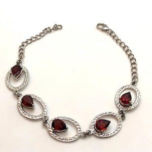 Vtg Sterling Garnet Hammered Oval Link Bracelet